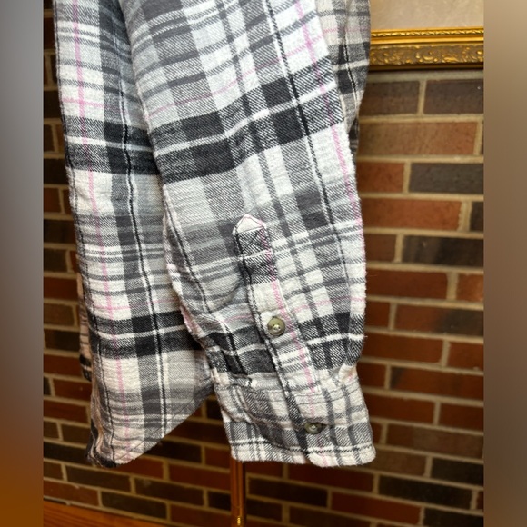 Time and Tru flannel hoodie great on cool evenings. Size XL 23 1/2” pit to pit - Picture 6 of 11